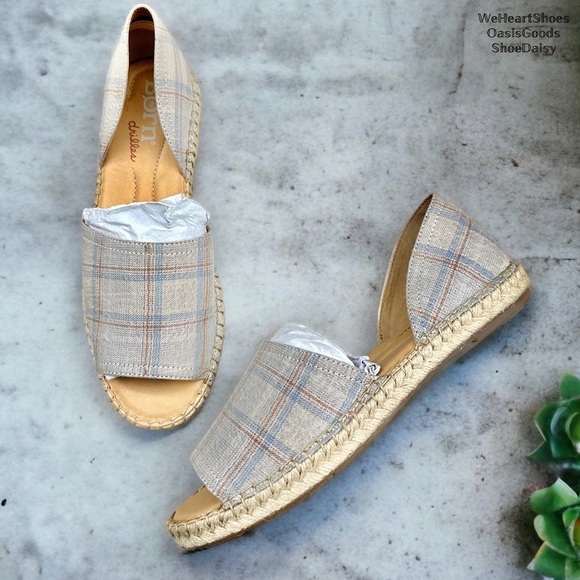 NIB Born Seak Slip On Comfort Flat Sandal Open Toe Closed Heel Taupe Fabric 9M - Picture 1 of 15